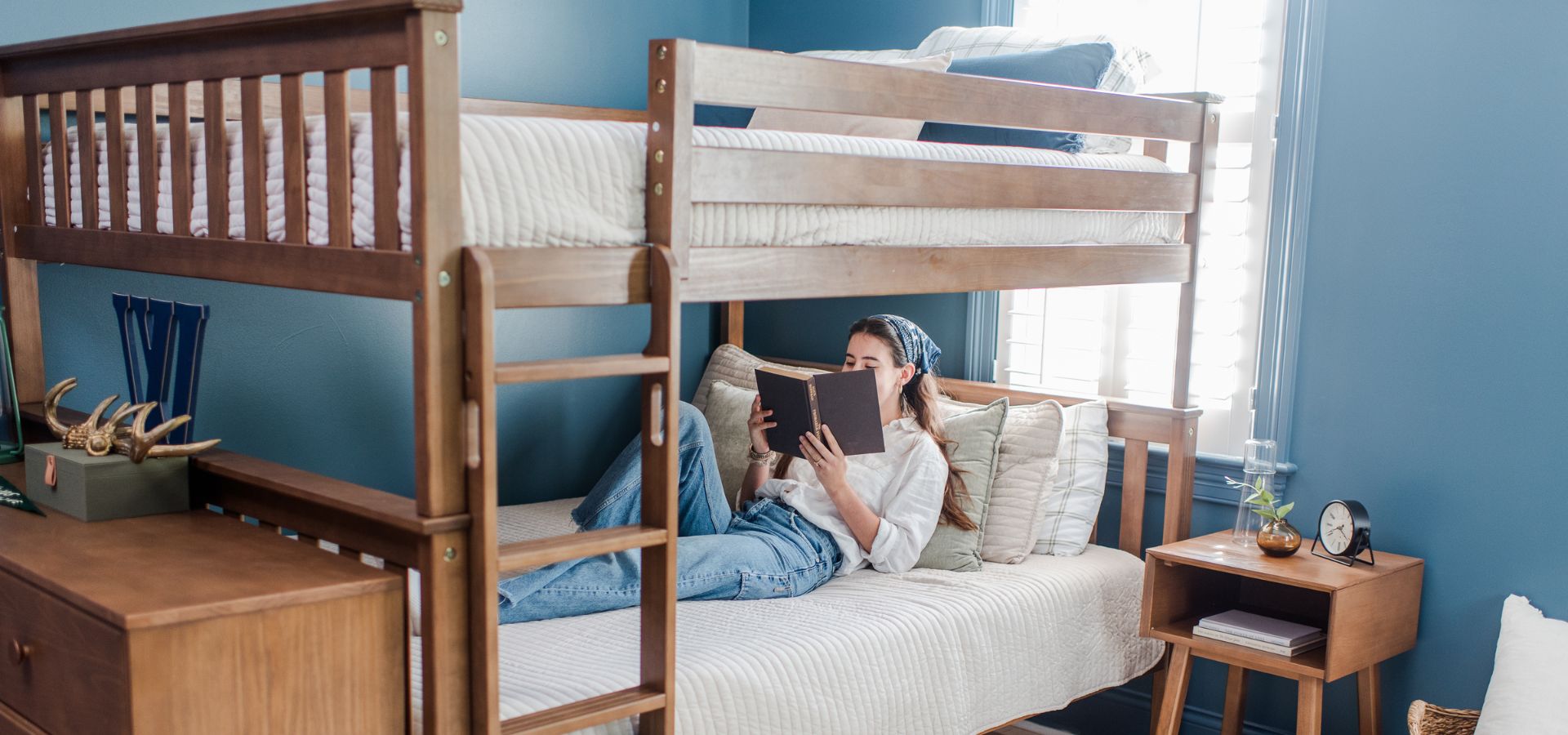 WHAT IS A QUEEN BUNK BED?